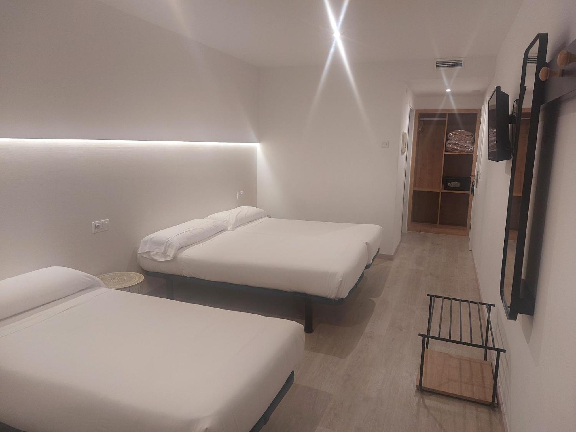 U-Hotel Dario Lugo Eksteriør bilde